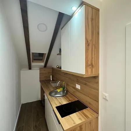 Golden Key アパート *